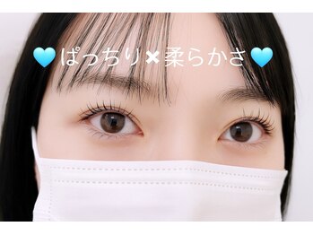 ラブニール ハトル(L'avenir Hathor)/ラッシュリフト