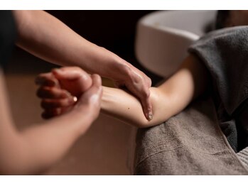 メリーダブリュー(Merry W)/ご希望の指圧でマッサージ★強め