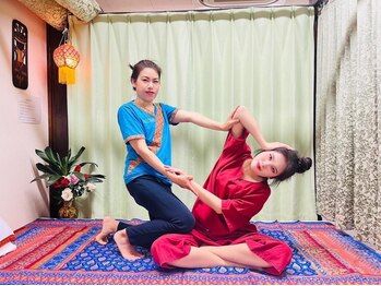 タイ古式リラクゼーション ルアムチャイの写真/1人では伸ばせない部分もググ～ッと伸ばす本格手技★ストレッチといえば"タイ古式マッサージ"60分¥3500！