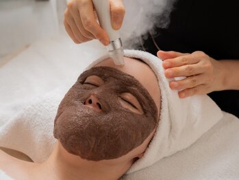 エリザ(ELIZA)の写真/気になる鼻の黒ずみ・頬の毛穴の開き・テカる脂性肌もまるごと解決！