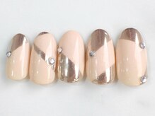 ネイリス(NAILISS)/ミラー/ベーシュ/ななめフレンチ