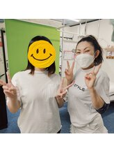 かおりビューティサロン/産後のママさんと一緒の写真。