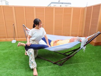 クレイユ(CREIL)/認定セラピストのハンモック施術