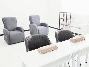 アイネイルズ 布施店(I.NAILS)/清潔感のある店内♪