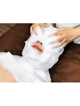 エステサロン さくら 新横浜プリンスペペ店の写真/【年齢肌のくすみ・シミに本気アプローチ】白玉美白×深層リンパで、澄みわたる大人の透明感へ
