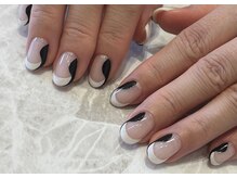 レアナネイル(Le'ana nail)/変形フレンチ