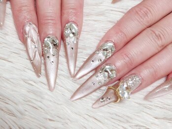 リリオン(RiLion)の写真/短い爪、折れやすい方にも◎長さだしで理想の指先に...☆丁寧な長さだしですらっと美しい指先を叶えます♪