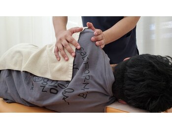 むげん整骨院鍼灸院 近江八幡/肩こりに肩甲骨はがし