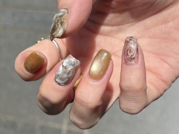 フォルクネイル(:volk nail)の写真/パラジェルフィルインで自爪育成しながら、ニュアンスアートを。お気軽にお悩みご相談下さい♪