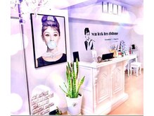 サロン ド モンシャーム(salon de Moncharme)