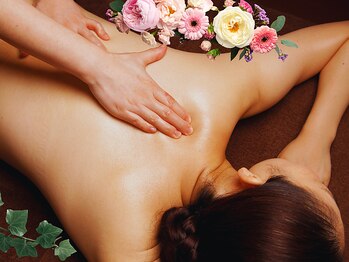 イヴ 香椎店/背中リンパ・むくみ解消