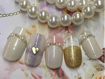 オハナレイ LEALEA FITNESS&SPA 東戸塚店内/ガーリーネイル*女子受けネイル