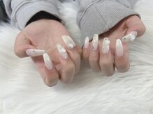 リュクシー(Luxey)/乳白色×バラパーツ