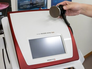 ラッコ整骨院の写真/【足のむくみ・重だるさに】ラジオ波温熱×足部評価で足元からスッキリ軽やかに立ち仕事の方にもおすすめ。