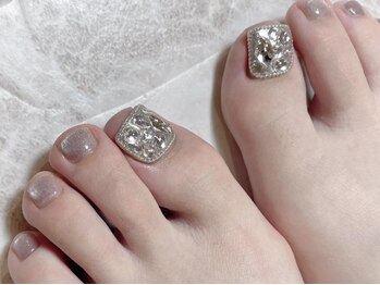 ネイルキュート アンド クールラッシュ 亀有店(nailcute & CoolLash)の写真/可愛いフットデザイン豊富にご用意☆足元を華やかに彩るデザインで周りと差をつけてお洒落を満喫♪