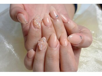 JOY.nail salon 【ジョイネイルサロン】の写真/【駅徒歩3分】白とベージュを基調とした癒し空間♪お出かけ前や仕事帰りにも通いやすい小規模サロン