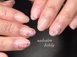 新導入の桜アイテムで春ネイル！