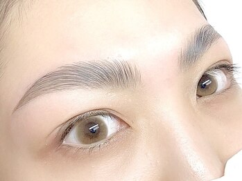 ミニョンアイラッシュデザインサロン くずは店/毛流れ綺麗【BrowLift美眉矯正】