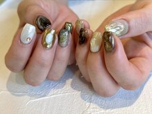 ジュイール(Jouir)/シックなニュアンスぷっくり