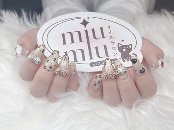 ミュウミュウ(miumiu)/冬限定ネイル特集