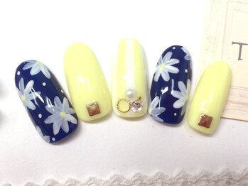ネイルサロン トリック(Nail Salon TRICK)/イエロー&フラワー