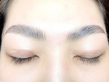 ミニョンアイラッシュデザインサロン くずは店/毛流れ綺麗【BrowLift美眉矯正】