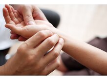 スピロソフィア/脈をみている所