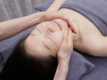 椿の雰囲気（小顔コルギ）