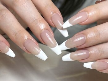 ロイ 初生店(LOI)/フレンチネイル