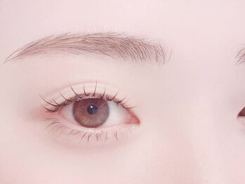 ヴィヴィッド グロウ(VIVID GLOW)の写真/《ナチュラル上品》 抜け感のある、やわらかい目元へ “あなたらしさを活かす”デザインをご提案。