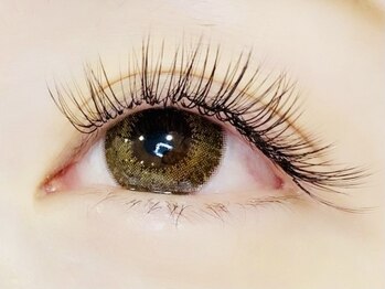 フレイムス アイラッシュ アンド ネイル(FRAMES)/フラット×3Dボリュームラッシュ