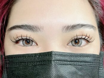 スワンキー(Swanky)/フラットラッシュ(束感仕上がり)