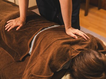 くつろぎ/背中を伸ばします