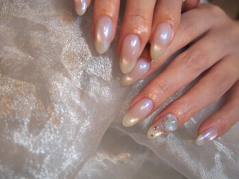 パール風マグネットネイル