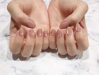アミックスネイル(Amix nail)の写真/《頑張る毎日に、指先から小さなご褒美を》上品さと遊び心を大切に。大人女性のための癒しの空間♪