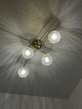 サロンあい annex錦糸町(salonあい)/マット部屋の新しい照明♪