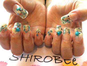 トータルサロン 白べぇーっ プラス/涼しい雰囲気の海ネイル♪