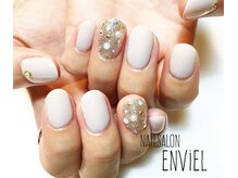 ネイルサロンアンヴェール(ENVIEL)/華やかネイル