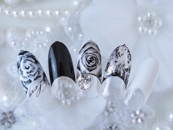 アイラッシュアンドネイル クリスティア(Christia)/初回オフ無料定額コース8100円