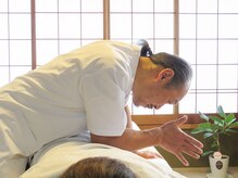 しおや整体院/施術風景２