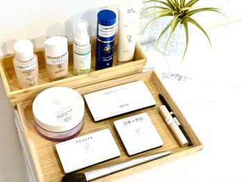 ルナ エスコンディーテ(Luna Escondite)/ベースメイク用品☆