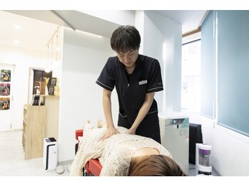 池袋東鍼灸整骨院/カイロベッド 矯正