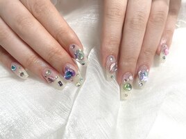 宝石ネイル