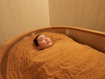 えん発酵温熱木浴 代々木上原店の写真/【発酵温熱で巡るカラダへ】冷えやむくみが気になる方に。季節を問わず芯からポカポカ◎