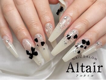 アルタイル(Altair)の写真/どんなお爪も長さ出しで、理想のフォルムに仕上がる☆マグネットネイルやちゅるんカラーでお洒落な指先に◎