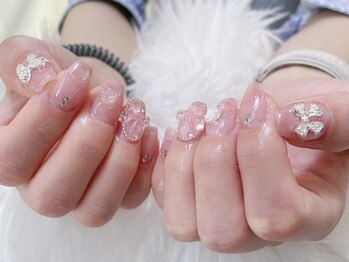 ビューティーヘブンネイル 新宿(BT HEAVEN NAIL)の写真/ワンホン・韓国パーツも!人気のパーツも種類豊富◎やり放題×パーツ付け放題で理想の指先に☆