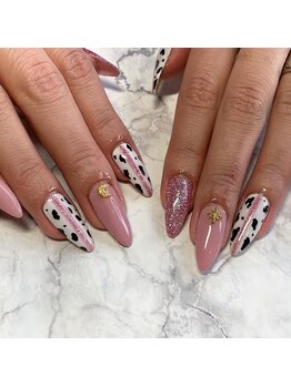 アクア ライズ 上大岡店(Aqua Rise)/牛柄ピンクネイル