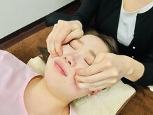 ビークレアーズ ビビ(B-crears. ViVi)/幅広い年齢層に、面長改善にも◎