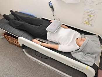 スズラン(SUZURAN)/【温熱式】背骨調整マシン