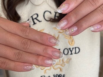 ラメ×バーチャルフレンチネイル